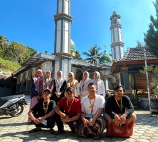 LAPORAN MINGGUAN KEGIATAN KKN KELOMPOK I STAIM KENDAL-NGAWI DI DESA PLANGKRONGAN picture8